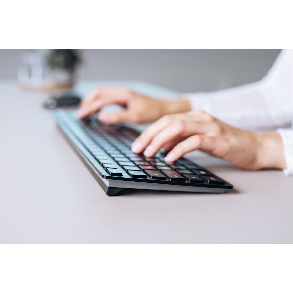 Cherry Bluetooth Klaviatuur Cherry Kw 9100 Slim Must Hispaaniakeelne Qwerty